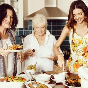 Miranda Kerr, Mum & Nan cooking